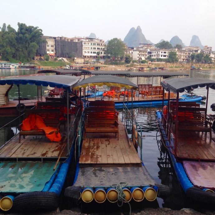 Boats at the ready, Yangshuo
