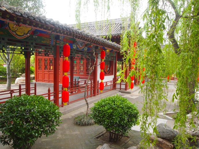 Lanterns at Huaqing Hot Spring